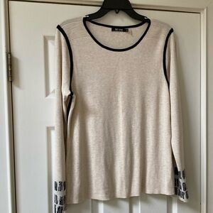 NIC+ZOE Cream Fitted sweater with black trim & black design at bottom of sleeve